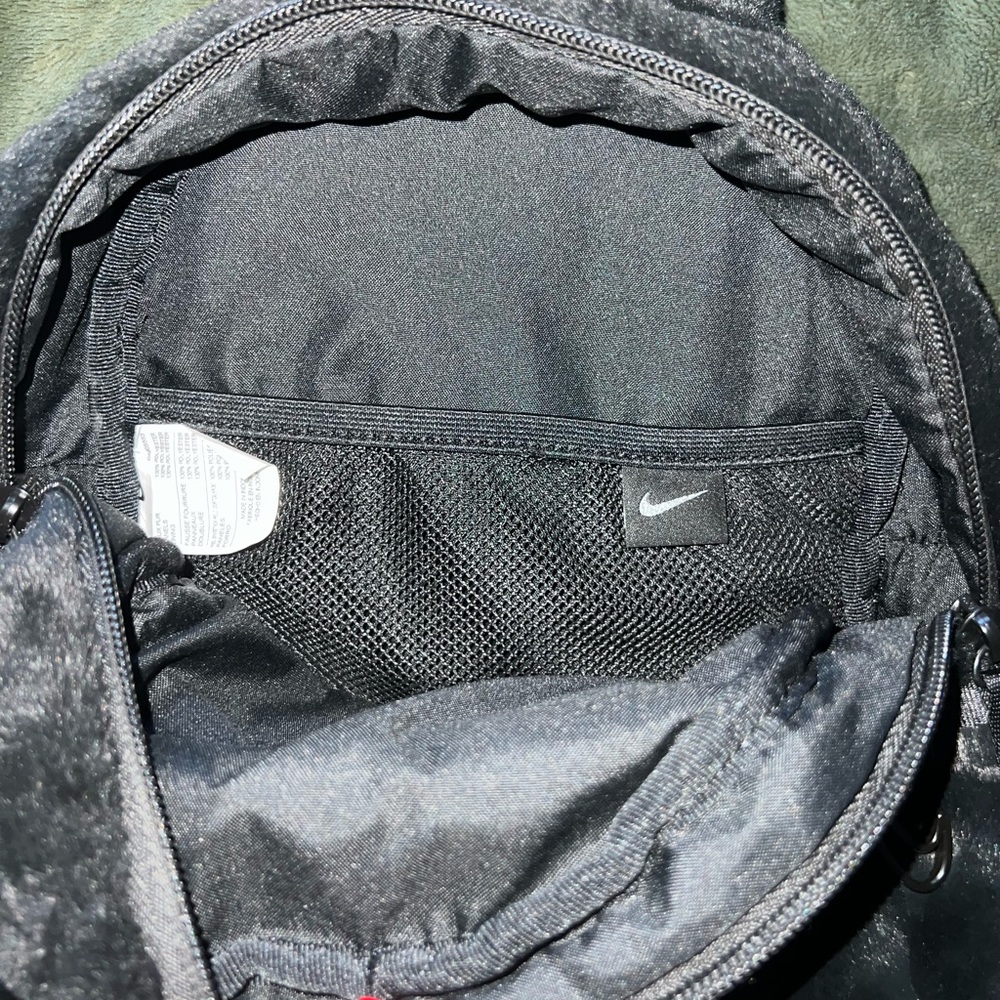 Nike Black Backpack - Picture 5 of 15